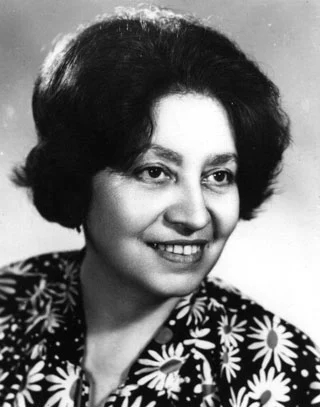 Эйвазова Лариса Самсоновна